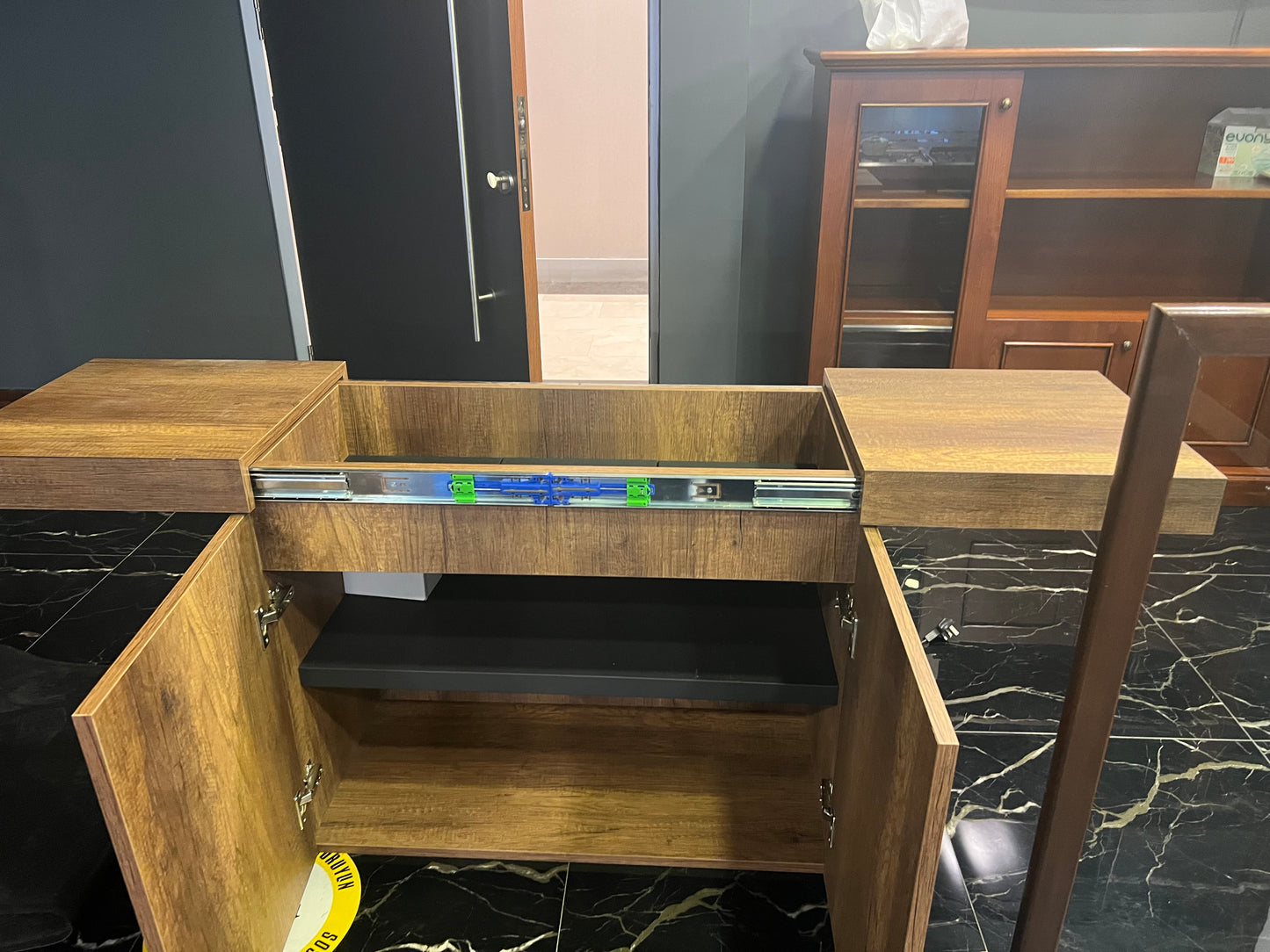 Heating cabinet